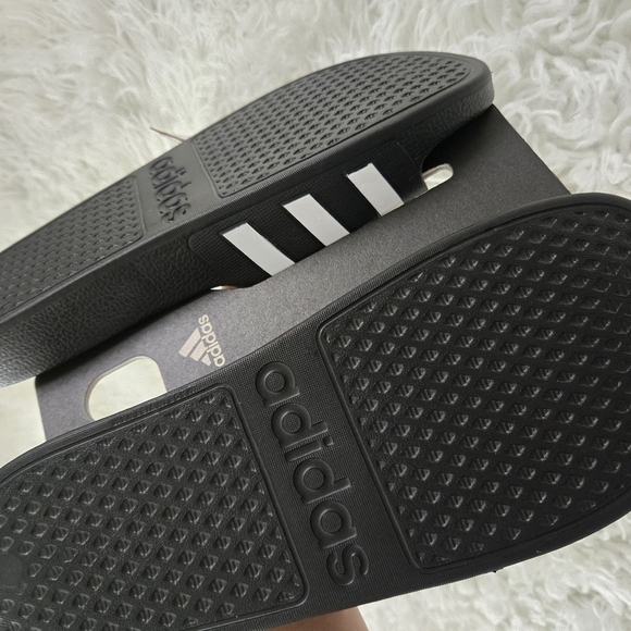 Adidas Adilette Slides. Size 8. Black White. New.3M - Picture 4 of 5